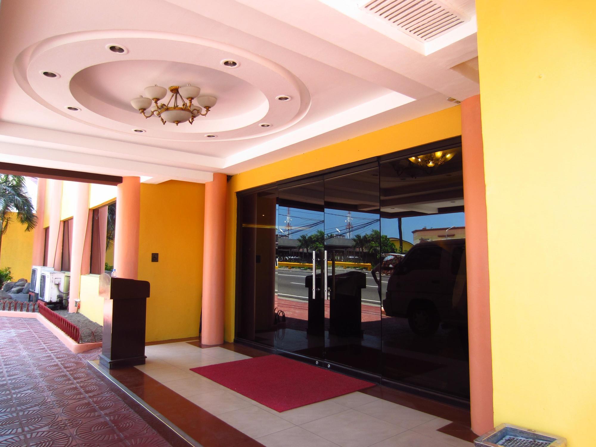 Grand Regal Hotel Bacolod Exteriér fotografie